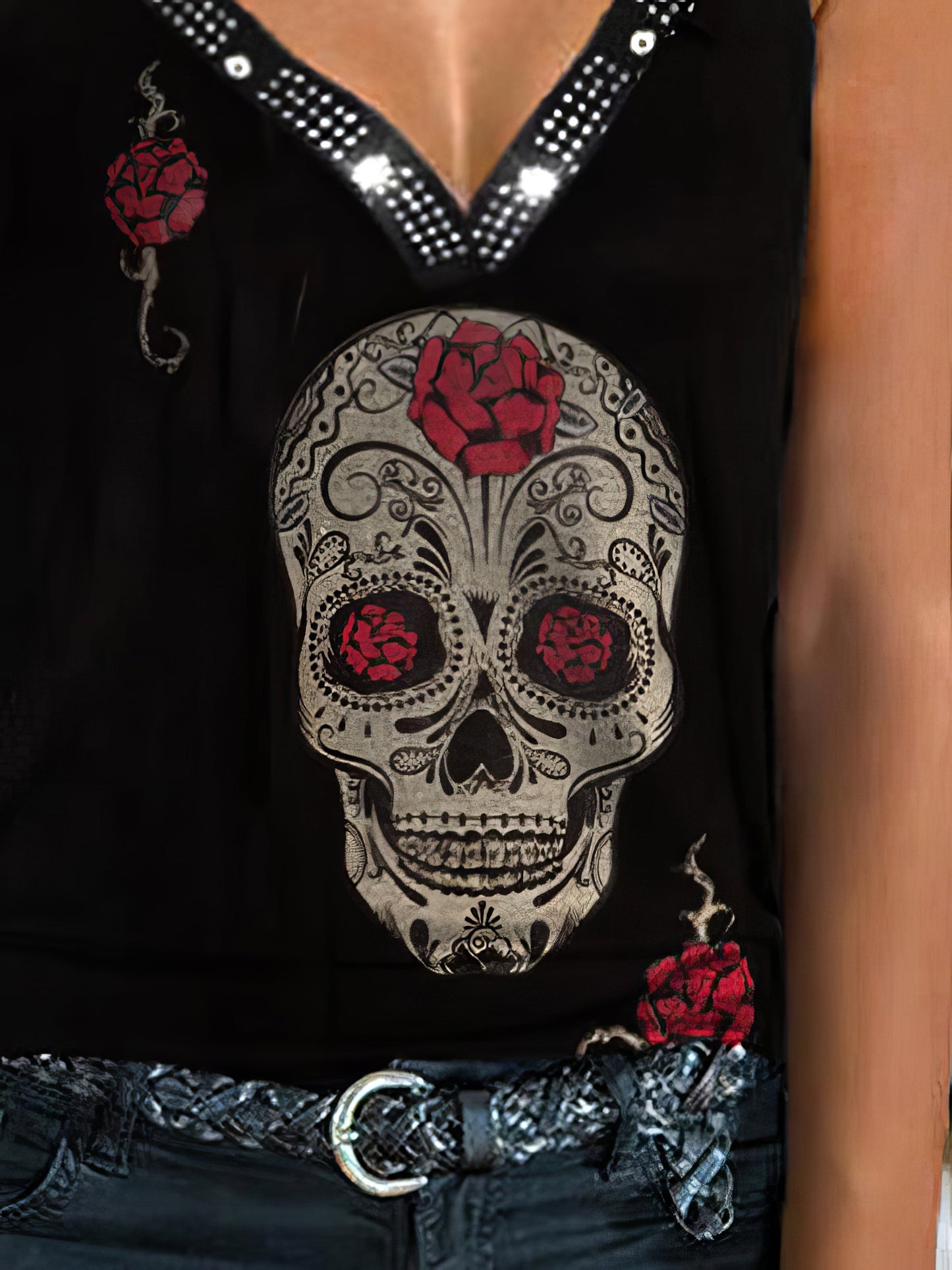 Skull Print V Neck Sleeveless Tank Top with Edgy Style and Comfort