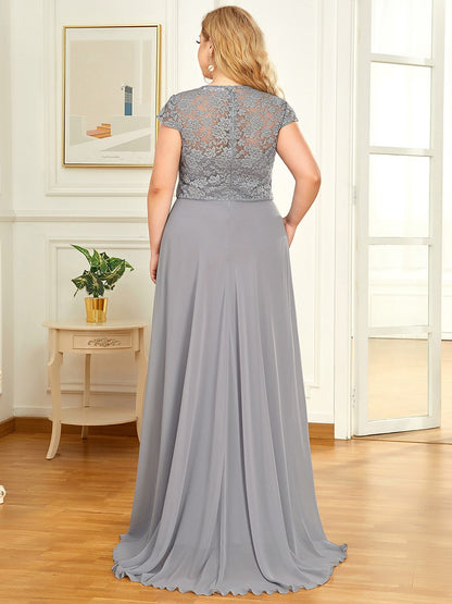 Elegant Plus Size Floral Lace Wedding Guest Dress with Sweetheart Neckline