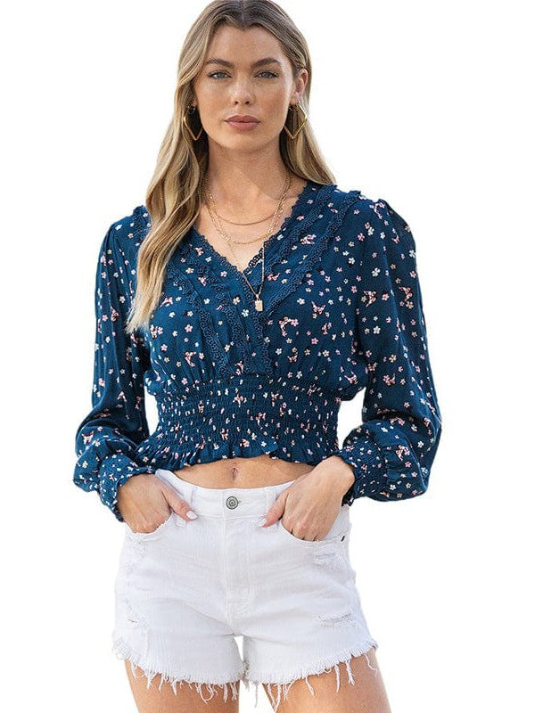 Stylish Lace Floral Pullover for Women - Slim Fit Short Top with Viscose Fabric