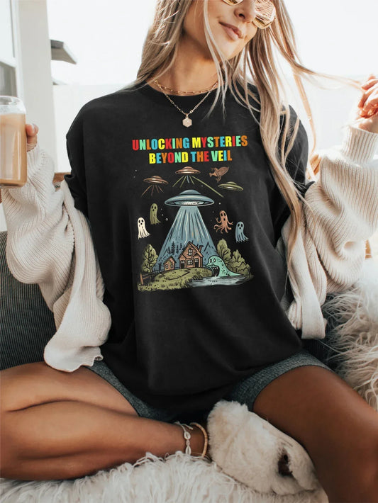 'Unlocking Mysteries Beyond the Veil' UFO Print T-shirt Short Sleeve Crew Neck Casual Top For Summer & Spring Women's Clothing