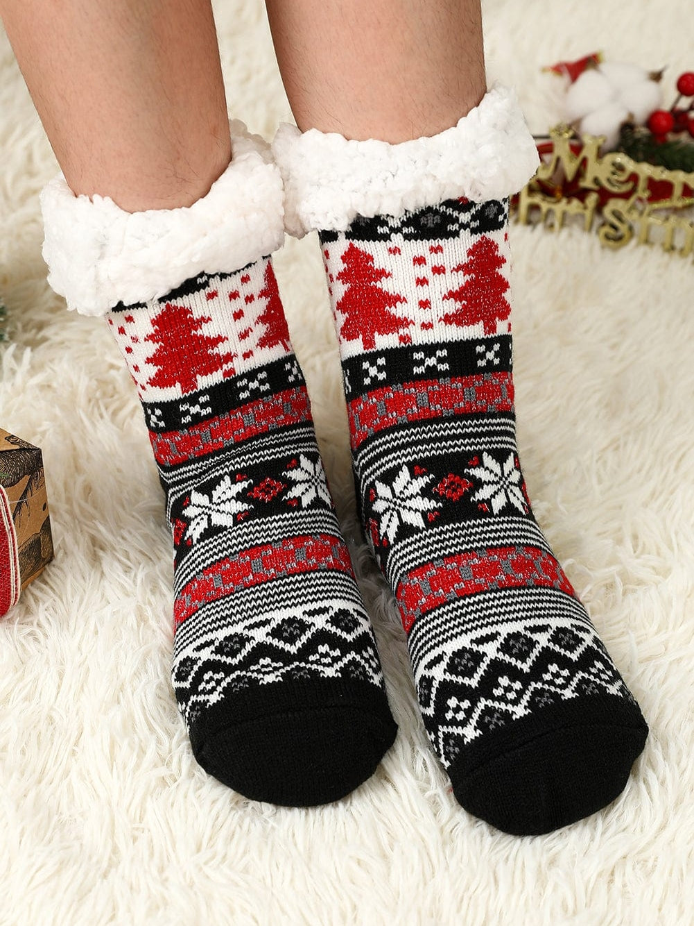 Black Christmas Tree Pattern Thermal Socks