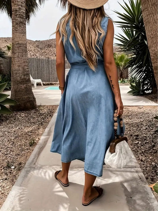 Blue Sleeveless Denim Dress with Single-Breasted Button Flap Pockets and Waistband, Women's Fashionable Denim Garment