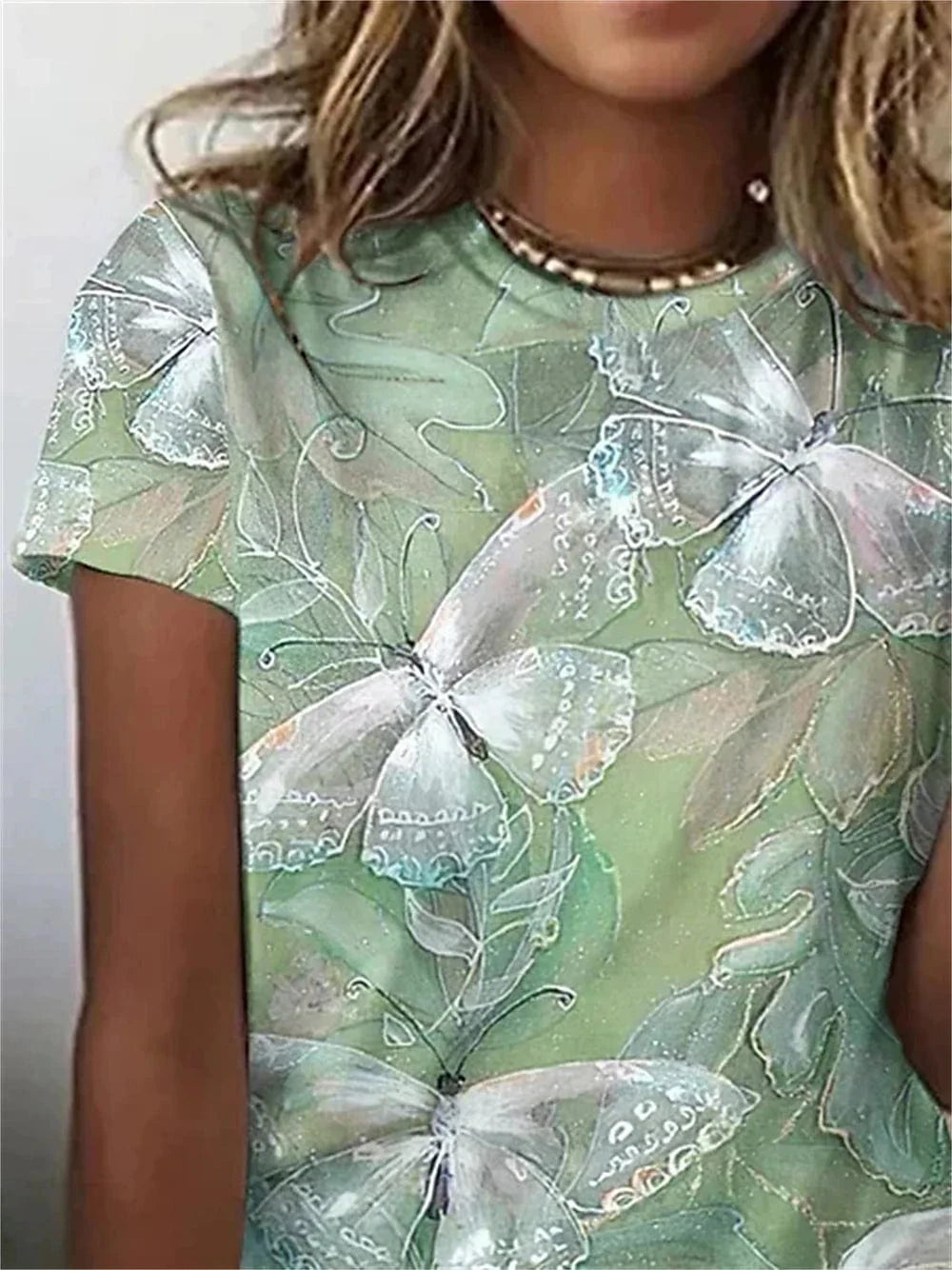 Butterfly Print Women's T-shirt with Short Sleeves and Round Neck