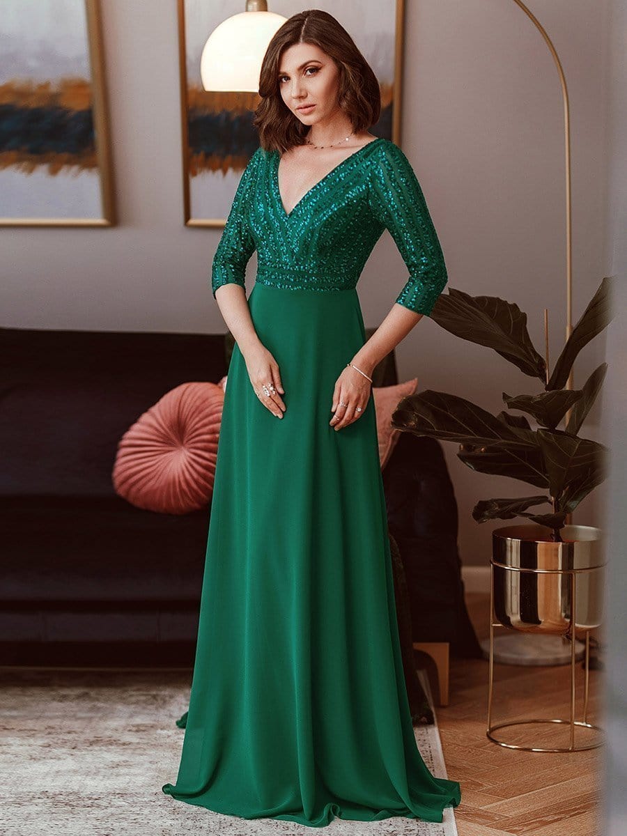 Chic A-Line Evening Dress with Sequin Detail and 3/4 Sleeves