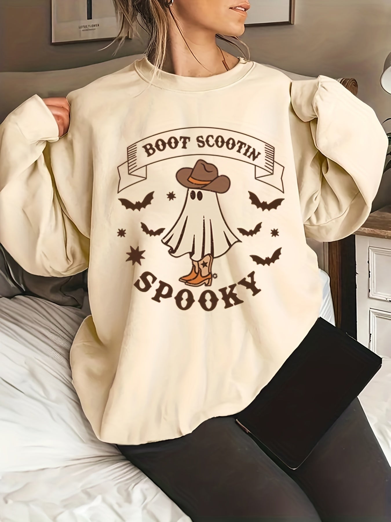 Plus Size Halloween Casual Round Neck Sweatshirt with Ghost, Letter, and Bat Print