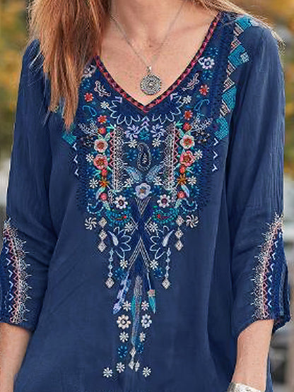 Embroidery Print 3/4 Sleeve V-neck Shirt