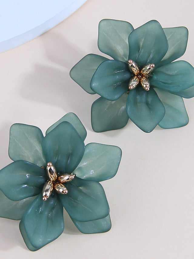 Elegant Resin Petal Stud Earrings for Women - Fashionable Jewelry for Every Occasion