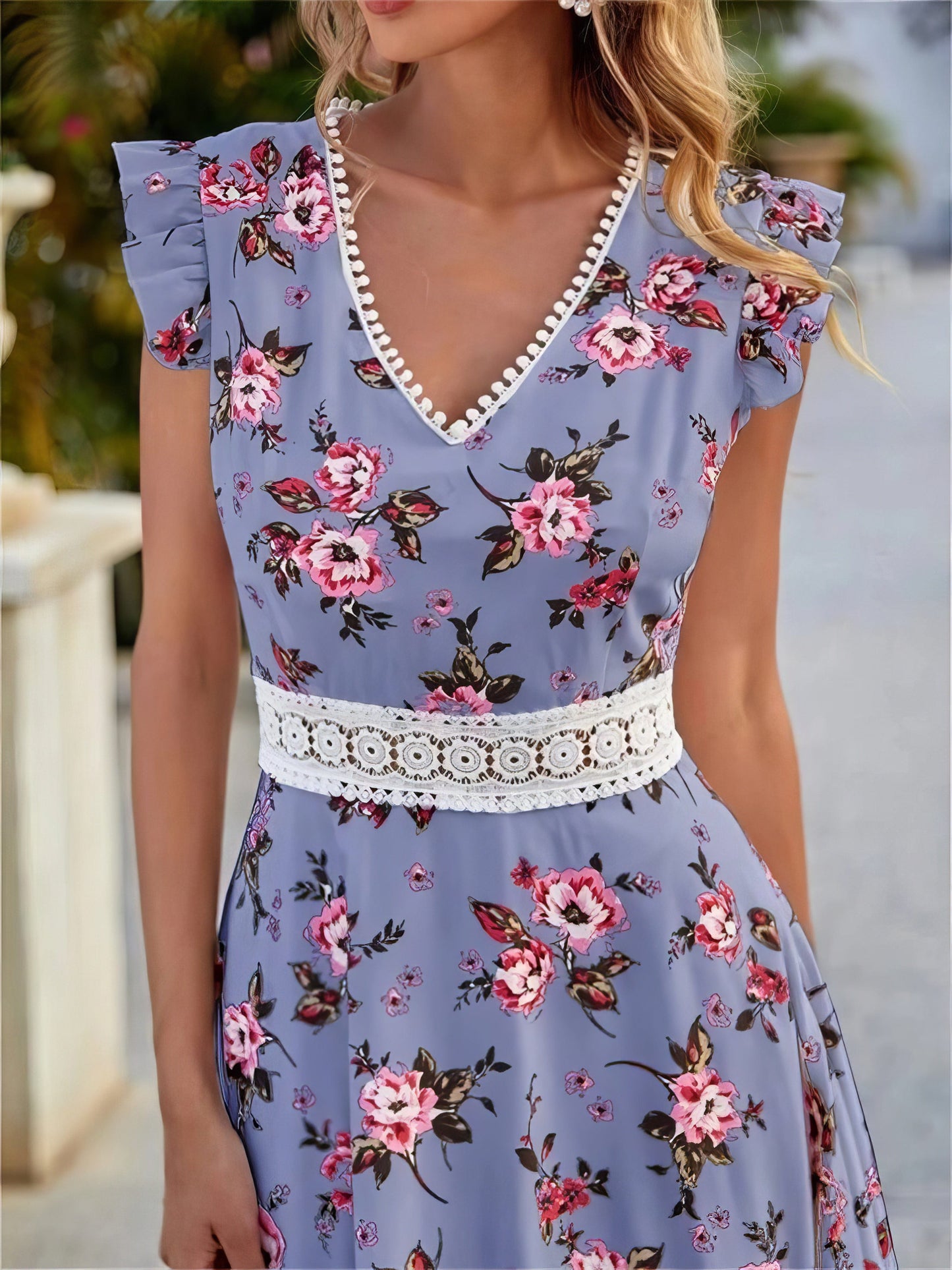 Floral Print V-Neck Sleeveless Dress