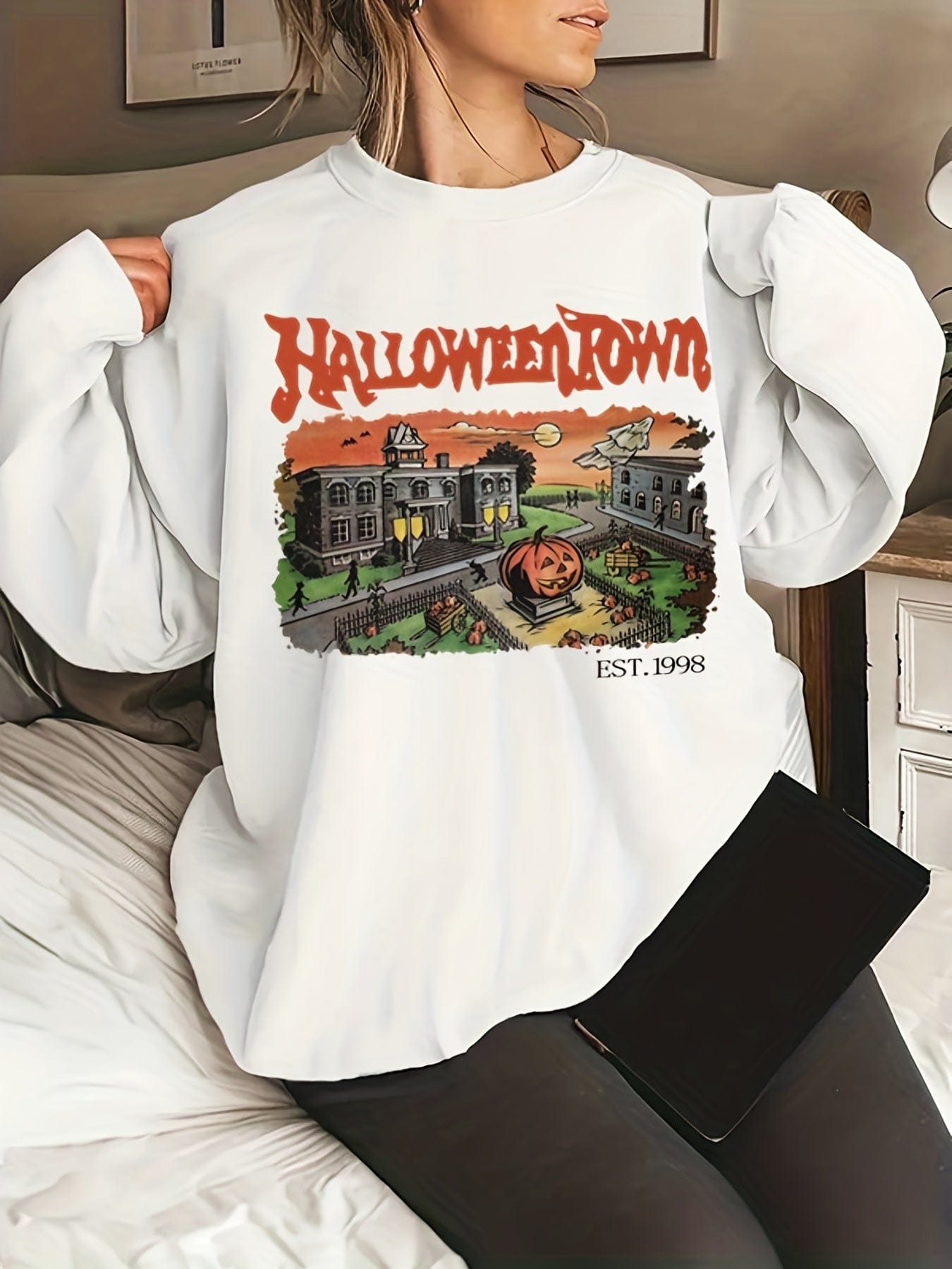 Stylish Plus Size Halloween Graphic Print Sweatshirt for Women