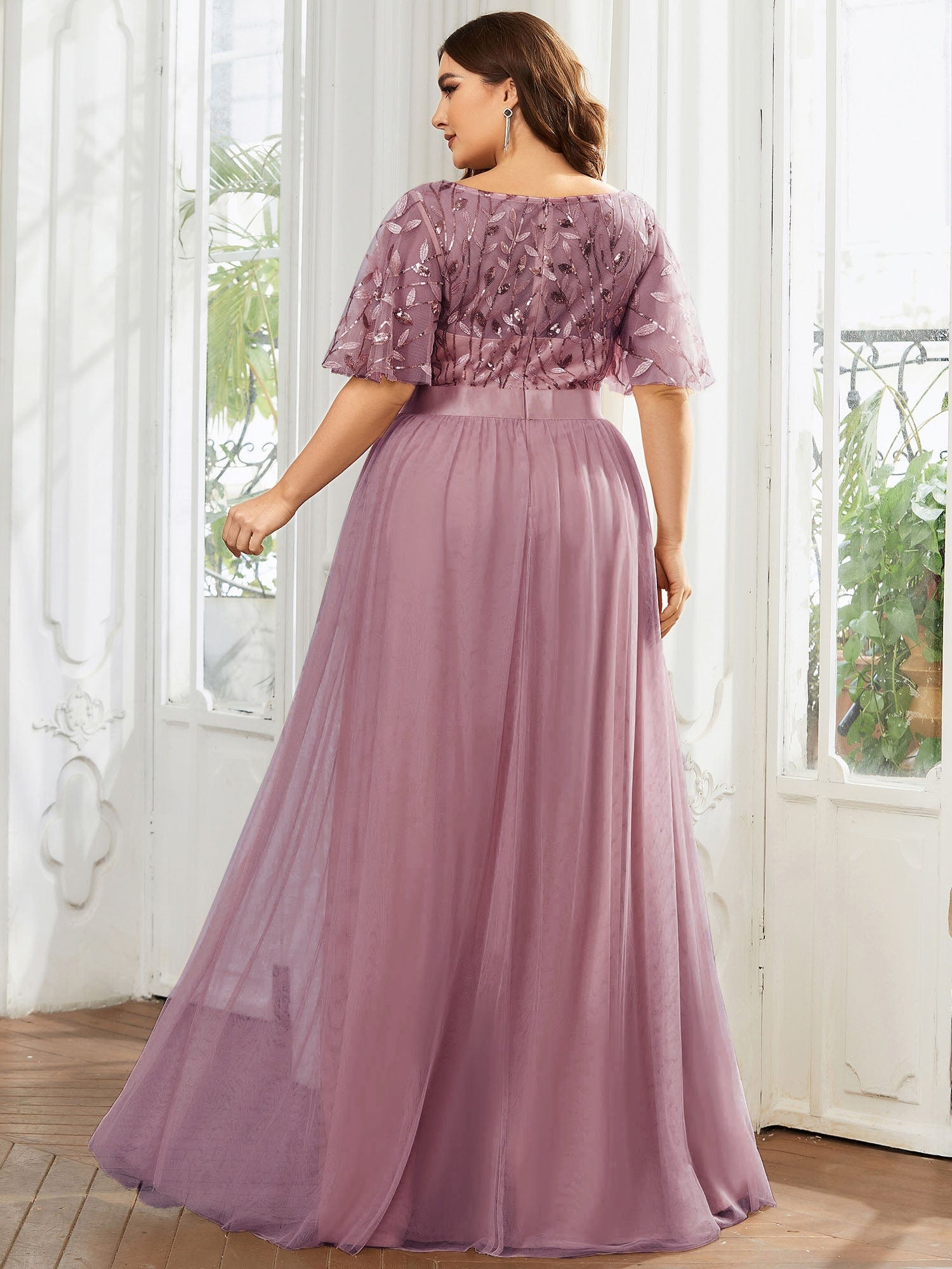 Plus Size Women's Embroidery Evening Dresses with Short Sleeve