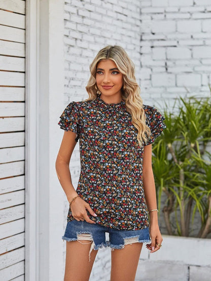 Round neck pullover small floral top with ruffled sleeves in women's fashion