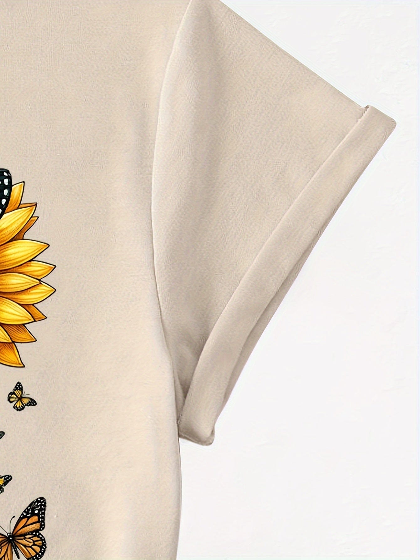 Sunflower and Butterfly Graphic Tee, Women's Casual Crew Neck Short Sleeve Shirt for Spring and Summer