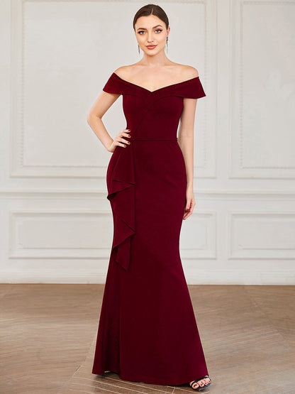 Elegant Strapless A-Line Evening Gown with Off-Shoulder Detail