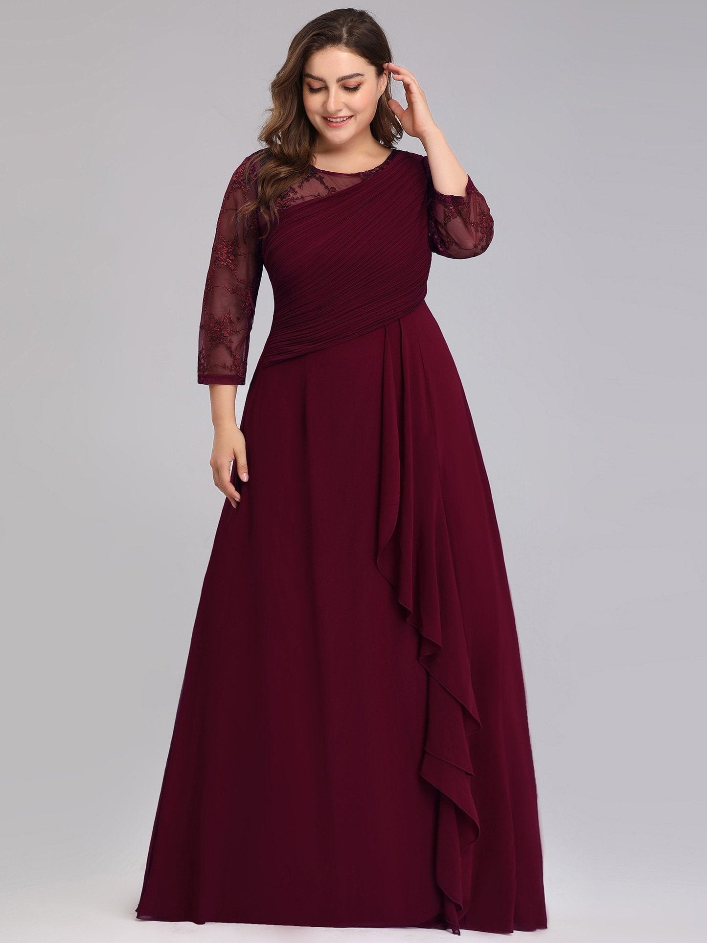 Elegant Plus Size Formal Evening Dress with Long Half Sleeves