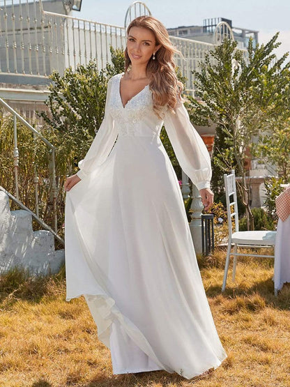 Women's Long-Sleeved Chiffon Wholesale Wedding Dress with Appliques