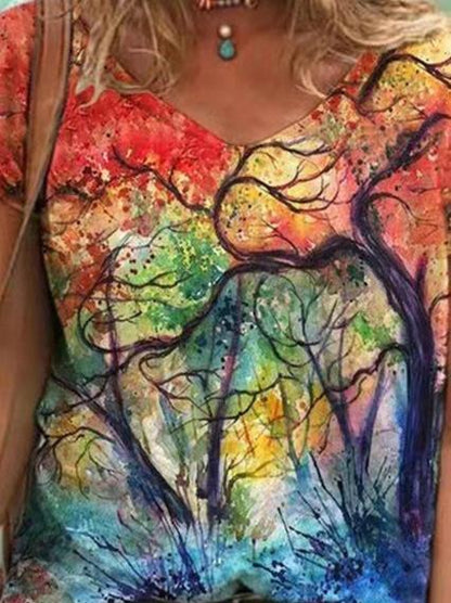 T-shirts - Tree Printed V-neck T-shirt - MsDressly
